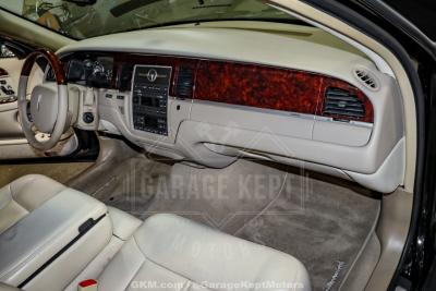 2010 Lincoln Town Car