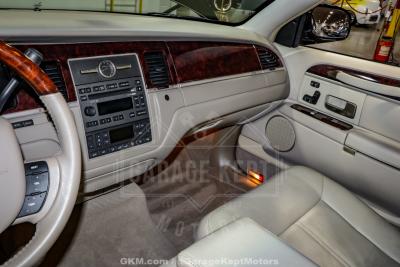 2010 Lincoln Town Car