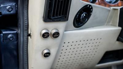 1987 Aston Martin V8 Volante