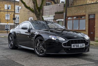 2016 Aston Martin V8 Vantage N430