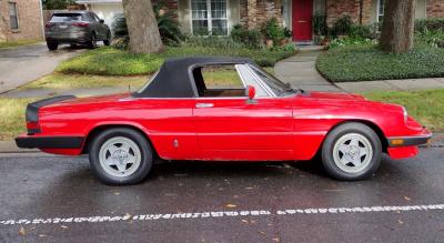 1983 Alfa Romeo SPIDER VELOCE
