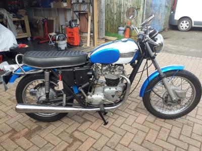 2021 Triumph TR6 R TIGER