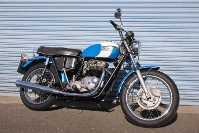 2021 Triumph TR6 R TIGER