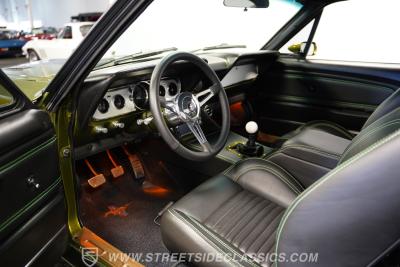 1965 Ford Mustang 2+2 Fastback Restomod