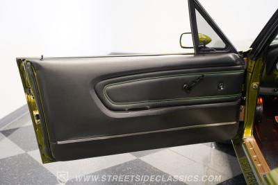 1965 Ford Mustang 2+2 Fastback Restomod