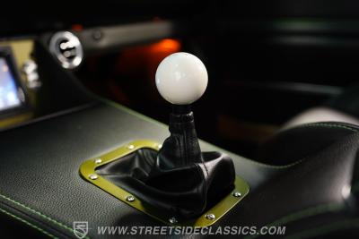 1965 Ford Mustang 2+2 Fastback Restomod