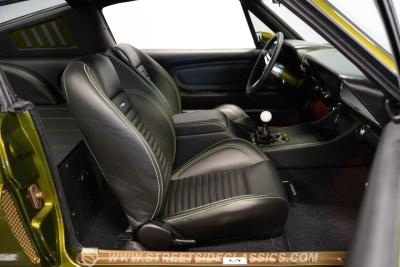 1965 Ford Mustang 2+2 Fastback Restomod