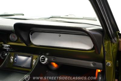 1965 Ford Mustang 2+2 Fastback Restomod