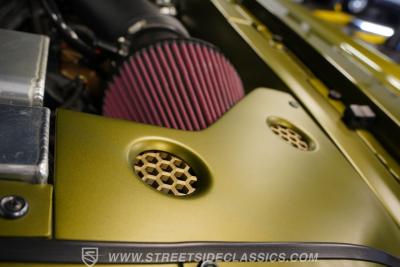 1965 Ford Mustang 2+2 Fastback Restomod