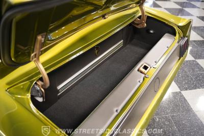 1965 Ford Mustang 2+2 Fastback Restomod