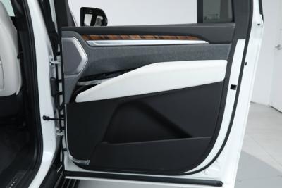 2025 Cadillac Escalade ESV