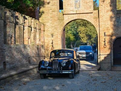 1956 Jaguar XK 140 FHC