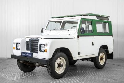 1977 Land Rover 88 Defender serie III overdrive