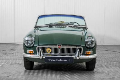 1965 MG B MGB 1.8 overdrive spaakwielen