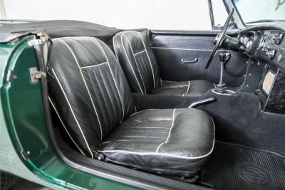 1965 MG B MGB 1.8 overdrive spaakwielen