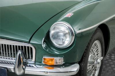 1965 MG B MGB 1.8 overdrive spaakwielen