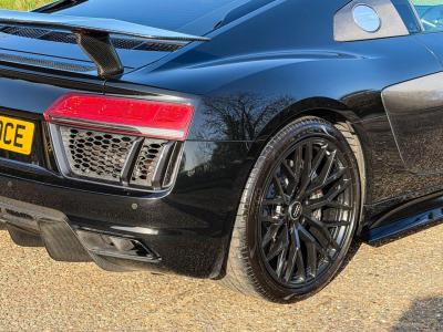 2018 Audi 5.2 FSI V10 Plus S Tronic quattro Euro 6 (s/s) 2dr