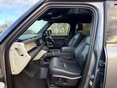 2022 Land Rover 3.0 D250 MHEV X-Dynamic SE Auto 4WD Euro 6 (s/s) 5dr