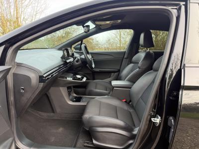 2024 MG 64kWh Trophy Long Range Auto 5dr