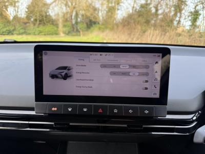 2024 MG 64kWh Trophy Long Range Auto 5dr