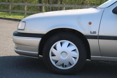 1994 Vauxhall CAVALIER LS