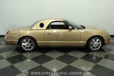 2005 Ford Thunderbird