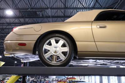 2005 Ford Thunderbird