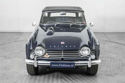 1967 Triumph TR4A IRS