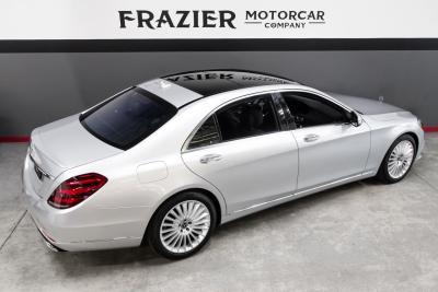 2019 Mercedes - Benz 4320 mile S 560