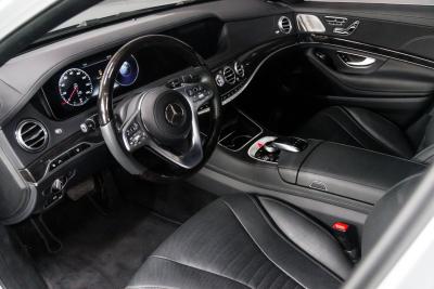 2019 Mercedes - Benz 4320 mile S 560