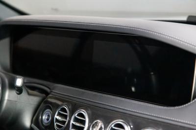 2019 Mercedes - Benz 4320 mile S 560