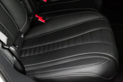 2019 Mercedes - Benz 4320 mile S 560