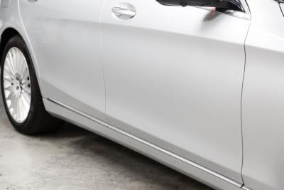 2019 Mercedes - Benz 4320 mile S 560