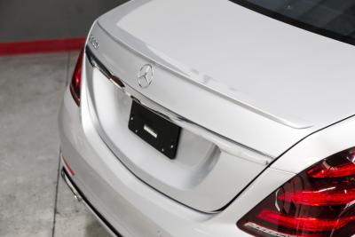 2019 Mercedes - Benz 4320 mile S 560