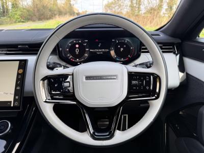 2023 Land Rover 3.0 D300 MHEV Dynamic SE Auto 4WD Euro 6 (s/s) 5dr