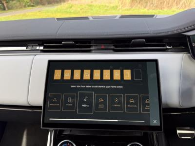 2023 Land Rover 3.0 D300 MHEV Dynamic SE Auto 4WD Euro 6 (s/s) 5dr