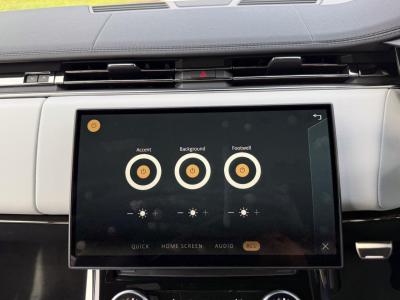 2023 Land Rover 3.0 D300 MHEV Dynamic SE Auto 4WD Euro 6 (s/s) 5dr