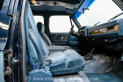 1990 GMC Suburban SLE 4x4