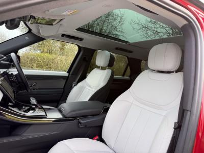 2024 Land Rover 3.0 D300 MHEV Dynamic SE Auto 4WD Euro 6 (s/s) 5dr