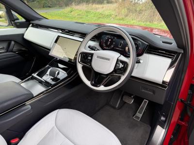 2024 Land Rover 3.0 D300 MHEV Dynamic SE Auto 4WD Euro 6 (s/s) 5dr