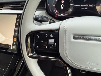 2024 Land Rover 3.0 D300 MHEV Dynamic SE Auto 4WD Euro 6 (s/s) 5dr