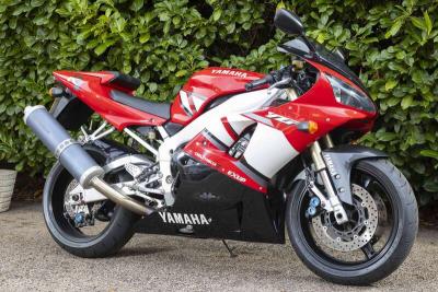 2001 Yamaha YZF-R1