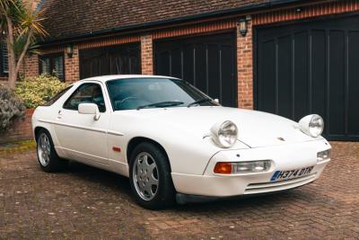 1990 Porsche 928 GT - Manual