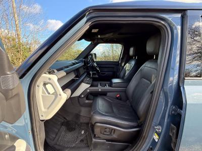 2021 Land Rover 3.0 D300 MHEV HSE Hard Top SUV Auto 4WD MWB Euro 6 (s/s) 5dr