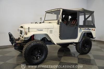 1974 Toyota FJ40 Land Cruiser