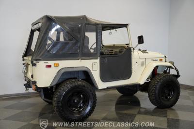 1974 Toyota FJ40 Land Cruiser