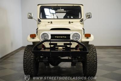 1974 Toyota FJ40 Land Cruiser