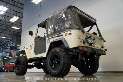 1974 Toyota FJ40 Land Cruiser