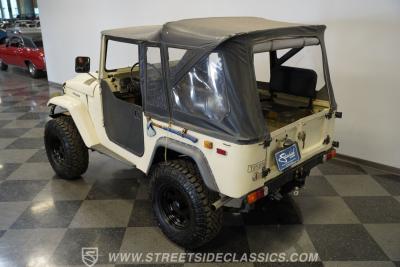 1974 Toyota FJ40 Land Cruiser