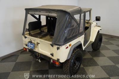 1974 Toyota FJ40 Land Cruiser
